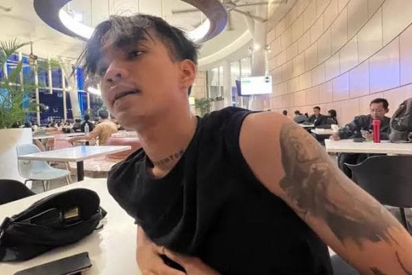 Profil dan Biodata Satria Mahathir Anak Jenderal Polisi yang Dijuluki Pupa, Nikah cuma 14 Bulan Profil dan Biodata Satria Mahathir Anak Jenderal Polisi yang Dijuluki Pupa, Nikah cuma 14 Bulan