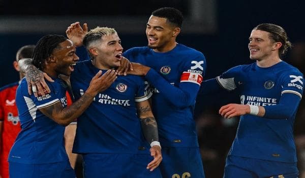 Hasil Bola Tadi Malam: Inter Milan Menang Dramatis, Chelsea Pesta Gol Hasil Bola Tadi Malam: Inter Milan Menang Dramatis, Chelsea Pesta Gol