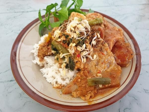 12 Kuliner Khas Klaten yang Menggoda Selera Wisatawan, Menyelami Kelezatan Disetiap Gigitan 12 Kuliner Khas Klaten yang Menggoda Selera Wisatawan, Menyelami Kelezatan Disetiap Gigitan