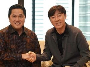 Erick Thohir-Shin Tae-yong Bahas Strategi Rotasi hingga Komposisi Pemain Timnas Indonesia Erick Thohir-Shin Tae-yong Bahas Strategi Rotasi hingga Komposisi Pemain Timnas Indonesia