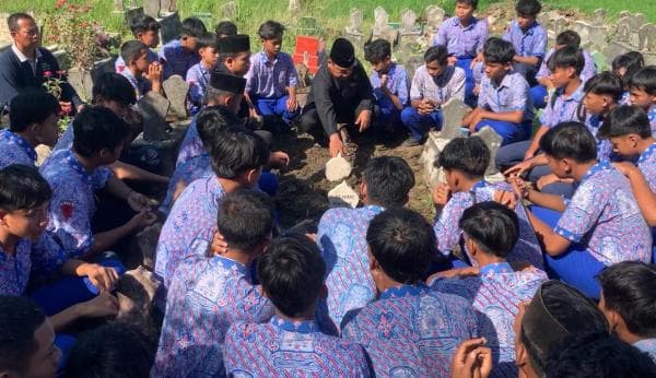 Ilham Nugroho Korban Ledakan Balon Udara Ponorogo Meninggal Dunia, Dikenal Baik Ilham Nugroho Korban Ledakan Balon Udara Ponorogo Meninggal Dunia, Dikenal Baik