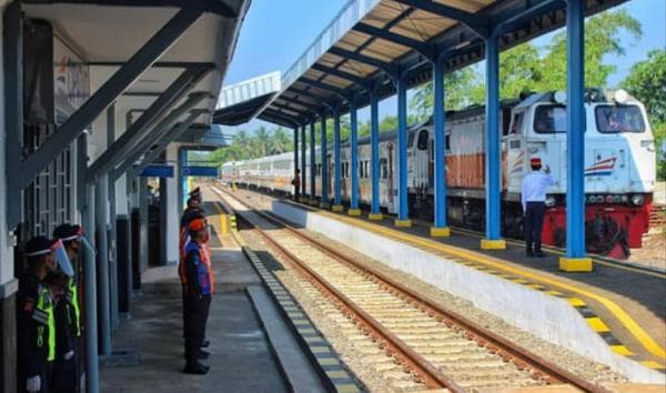 Rekomendasi Tiga Cafe di Padalarang, Dekat dengan Stasiun Rekomendasi Tiga Cafe di Padalarang, Dekat dengan Stasiun