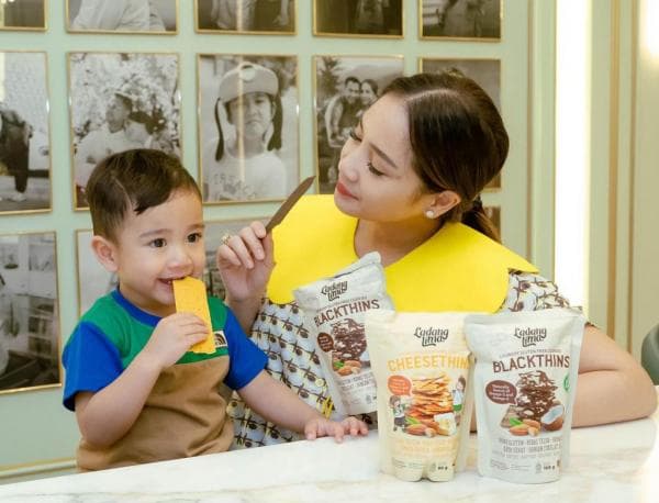 Cek Komposisi Jajanan Anak Sebelum Beli, Simak Tips dari Mama Gigi Cek Komposisi Jajanan Anak Sebelum Beli, Simak Tips dari Mama Gigi