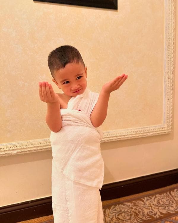 Raffi Ahmad, Nagita serta Rafthar dan Cipung ke Mekkah, Bagaimana Hukum Anak Kecil Jalani Umrah? Raffi Ahmad, Nagita serta Rafthar dan Cipung ke Mekkah, Bagaimana Hukum Anak Kecil Jalani Umrah?