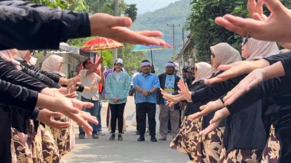 Warga Cisalak Subang Dukung Cabup Reynaldi, Dinilai Mampu Bawa Perubahan dan Harapan Warga Cisalak Subang Dukung Cabup Reynaldi, Dinilai Mampu Bawa Perubahan dan Harapan