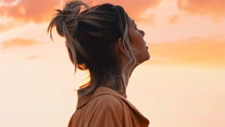 Lirik Lagu Ora Iso dan Artinya, Sakitnya Mengenang Masa Lalu Lirik Lagu Ora Iso dan Artinya, Sakitnya Mengenang Masa Lalu