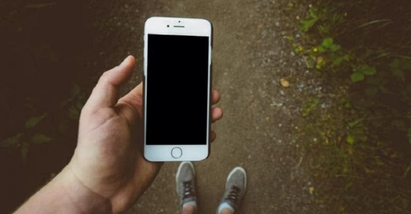 2 Cara Melacak HP iPhone yang Hilang, Nggak Perlu Panik! 2 Cara Melacak HP iPhone yang Hilang, Nggak Perlu Panik!