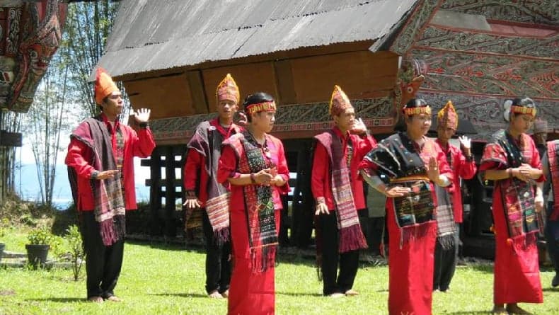 Kumpulan Bahasa Batak yang Digunakan Sehari-hari Beserta Artinya Kumpulan Bahasa Batak yang Digunakan Sehari-hari Beserta Artinya