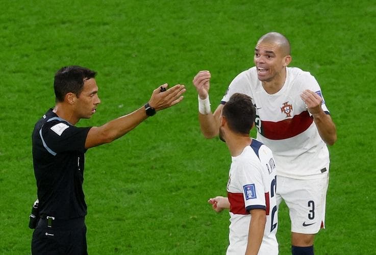 Pepe Marah ke FIFA soal Wasit Portugal Vs Maroko: Pialanya Kasih Argentina Saja Lah! Pepe Marah ke FIFA soal Wasit Portugal Vs Maroko: Pialanya Kasih Argentina Saja Lah!