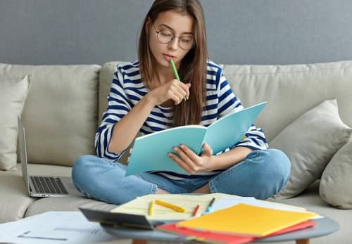 10 Contoh Soal Hukum Archimedes, Lengkap dengan Pembahasan dan Jawaban 10 Contoh Soal Hukum Archimedes, Lengkap dengan Pembahasan dan Jawaban