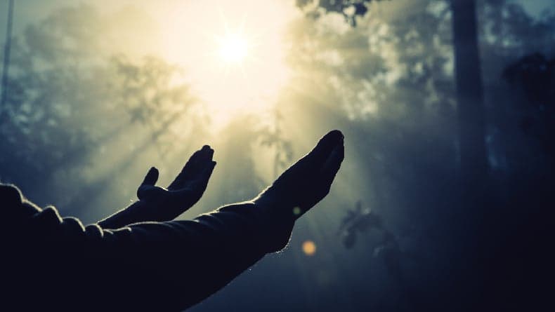 Bacaan Khususon untuk Orang yang Sudah Meninggal, Simak di Sini! Bacaan Khususon untuk Orang yang Sudah Meninggal, Simak di Sini!