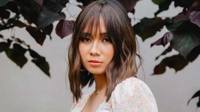 Lirik Lagu On the Drive Home NIKI dan Terjemahannya Lirik Lagu On the Drive Home NIKI dan Terjemahannya