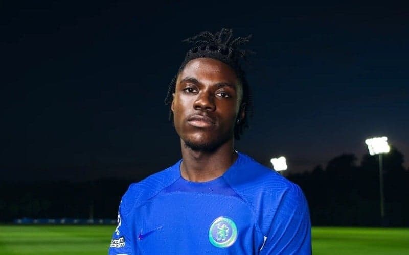 Tikung Liverpool Lagi, Chelsea Resmi Rekrut Romeo Lavia dari Southampton Tikung Liverpool Lagi, Chelsea Resmi Rekrut Romeo Lavia dari Southampton