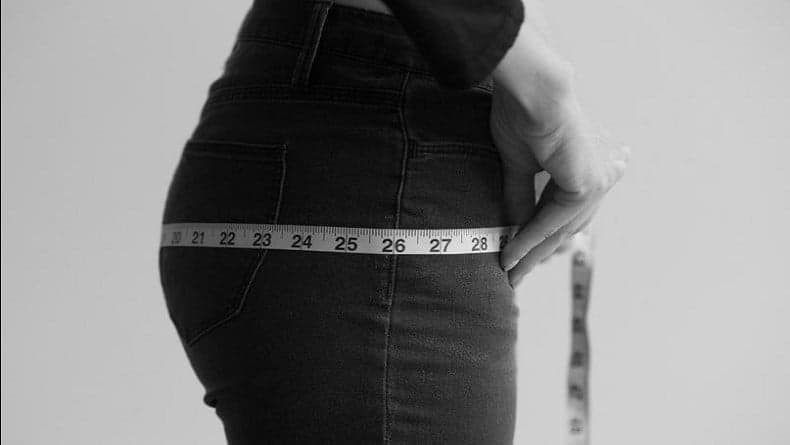 Cara Mengukur Lingkar Pinggul yang Benar, Bukan di Bagian Pinggang Cara Mengukur Lingkar Pinggul yang Benar, Bukan di Bagian Pinggang