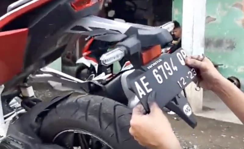 Cara Ganti Plat Motor 5 Tahunan Beserta Syarat dan Biayanya, Pemilik Kendaraan Wajib Tahu! Cara Ganti Plat Motor 5 Tahunan Beserta Syarat dan Biayanya, Pemilik Kendaraan Wajib Tahu!