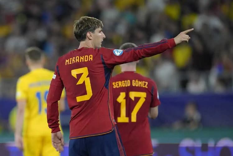 Cari Gratis, AC Milan Tak Mau Bayar Uang Transfer Bek Muda Spanyol Ini Cari Gratis, AC Milan Tak Mau Bayar Uang Transfer Bek Muda Spanyol Ini