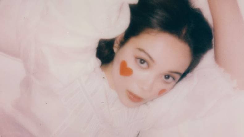 Makna Lagu Valentine - Laufey dan Liriknya: I’ve Rejected Affection for Years and Years Makna Lagu Valentine - Laufey dan Liriknya: I’ve Rejected Affection for Years and Years