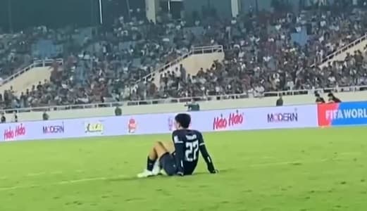 Momen Ernando Ari Duduk Santai saat Timnas Indonesia Bantai Vietnam, Netizen: Ngopi Aja Dulu! Momen Ernando Ari Duduk Santai saat Timnas Indonesia Bantai Vietnam, Netizen: Ngopi Aja Dulu!