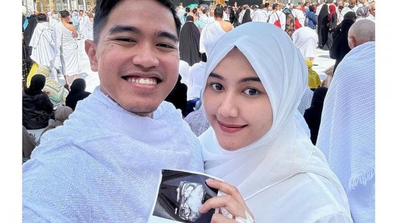 Selamat! Kaesang Umumkan sang Istri Erina Gudono Hamil Anak Pertama! Selamat! Kaesang Umumkan sang Istri Erina Gudono Hamil Anak Pertama!