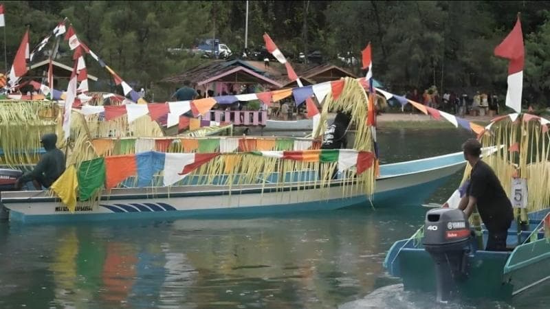 Mengintip Keindahan Pulau Taliabu di Maluku Utara, Ada Danau Likitobi hingga Budaya yang Unik! Mengintip Keindahan Pulau Taliabu di Maluku Utara, Ada Danau Likitobi hingga Budaya yang Unik!