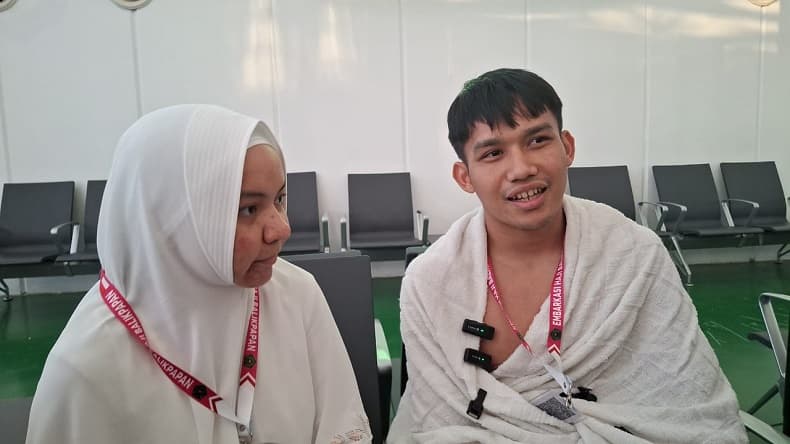 Pemain Timnas Witan Sulaeman Tiba di Arab Saudi, Berhaji Bareng Istri dan Keluarga Pemain Timnas Witan Sulaeman Tiba di Arab Saudi, Berhaji Bareng Istri dan Keluarga