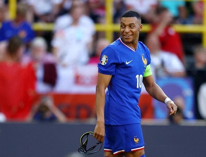 Susunan Pemain Prancis Vs Belgia: Adu Tajam Lini Serang! Susunan Pemain Prancis Vs Belgia: Adu Tajam Lini Serang!