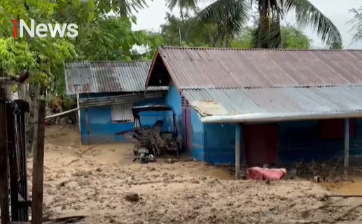 Ratusan Rumah Terdampak Banjir Bandang di Gorontalo Ratusan Rumah Terdampak Banjir Bandang di Gorontalo