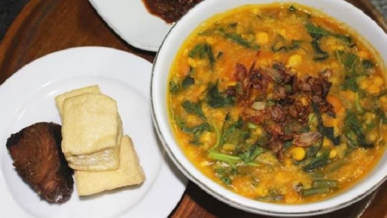 10 Tempat Sarapan di Manado, Pilihan Menu Tinutuan, Nasi Kuning hingga Biapong 10 Tempat Sarapan di Manado, Pilihan Menu Tinutuan, Nasi Kuning hingga Biapong