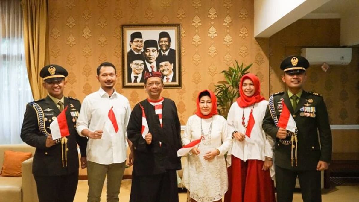 Fakta-Fakta Menarik Pesa`an, Baju Adat Madura yang Dikenakan Mahfud MD Fakta-Fakta Menarik Pesa`an, Baju Adat Madura yang Dikenakan Mahfud MD