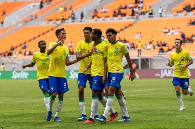 Piala Dunia U-17 2023: Pemain Timnas Brasil U-17 Ucapkan Terimakasih kepada Suporter Indonesia Piala Dunia U-17 2023: Pemain Timnas Brasil U-17 Ucapkan Terimakasih kepada Suporter Indonesia