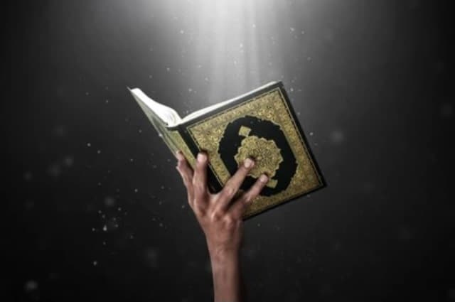 9 Contoh Idgham Bilaghunnah di Surat Yasin 9 Contoh Idgham Bilaghunnah di Surat Yasin