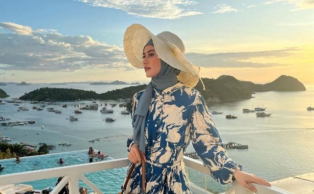 7 Gaya Hijab Cantik Betari Ayu Pemeran Saranjana Kota Ghaib 7 Gaya Hijab Cantik Betari Ayu Pemeran Saranjana Kota Ghaib