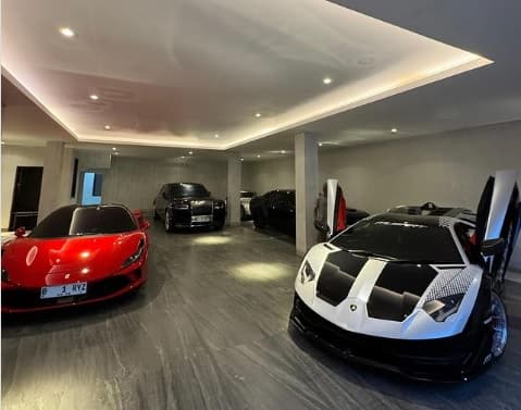 Ini 5 Mobil Mewah Raffi Ahmad yang Jadi Utusan Khusus Presiden Ini 5 Mobil Mewah Raffi Ahmad yang Jadi Utusan Khusus Presiden 