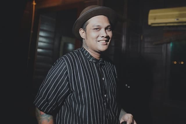 Virgoun Penuhi Panggilan Komnas Anak Usai Dilaporkan Inara Rusli Virgoun Penuhi Panggilan Komnas Anak Usai Dilaporkan Inara Rusli