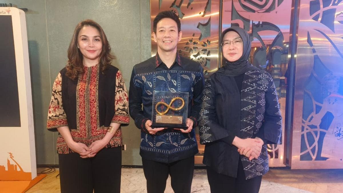 Konsisten Lahirkan Talent Berbakat, Indonesian Idol Raih Penghargaan Bergengsi dari Kementerian Kebudayaan Konsisten Lahirkan Talent Berbakat, Indonesian Idol Raih Penghargaan Bergengsi dari Kementerian Kebudayaan