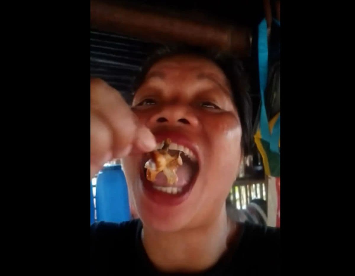 Tragis! Influencer Kuliner Tewas Usai Santap ‘Kepiting Setan’ demi Konten Tragis! Influencer Kuliner Tewas Usai Santap ‘Kepiting Setan’ demi Konten