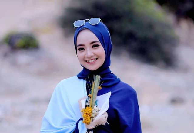 Bobotoh Cantik Rida Laily Prediksi Persib Bandung Hajar Persik Kediri 2-0 Bobotoh Cantik Rida Laily Prediksi Persib Bandung Hajar Persik Kediri 2-0