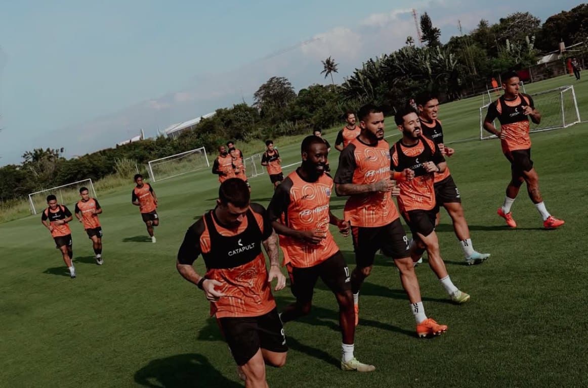 Libur Lebaran Usai, Persija Jakarta Langsung Bersiap Jelang Hadapi Bhayangkara FC Libur Lebaran Usai, Persija Jakarta Langsung Bersiap Jelang Hadapi Bhayangkara FC