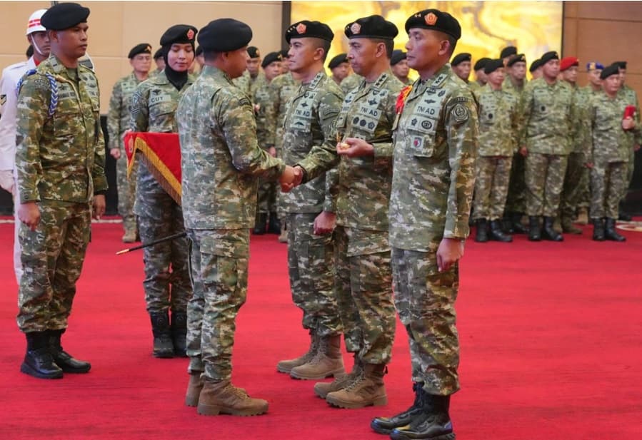 Lucky Avianto, Jenderal Kopassus Pemburu KKB Papua Resmi Jabat Pangkogabwilhan III Lucky Avianto, Jenderal Kopassus Pemburu KKB Papua Resmi Jabat Pangkogabwilhan III