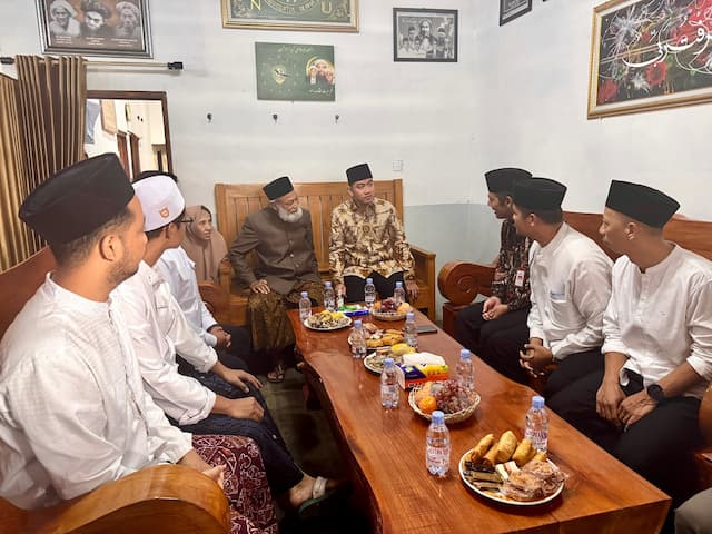 Wapres Gibran Tekankan Pentingnya Keharmonisan Sosial saat Kunjungi Ponpes Annajah Dawar Boyolali Wapres Gibran Tekankan Pentingnya Keharmonisan Sosial saat Kunjungi Ponpes Annajah Dawar Boyolali