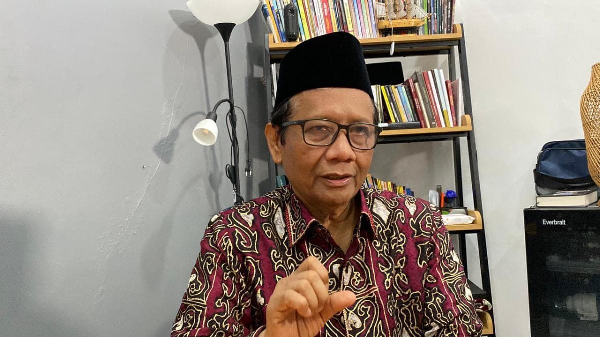 Mahfud MD Komentari Gus Yaqut Jadi Tahanan Rumah: Ditahan di Rutan Juga Sesuai UU Mahfud MD Komentari Gus Yaqut Jadi Tahanan Rumah: Ditahan di Rutan Juga Sesuai UU