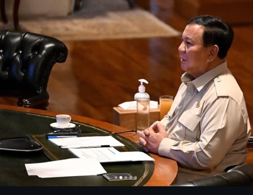 Presiden Prabowo Gelar Ratas Bahas Kebijakan Ekonomi dan Energi Presiden Prabowo Gelar Ratas Bahas Kebijakan Ekonomi dan Energi