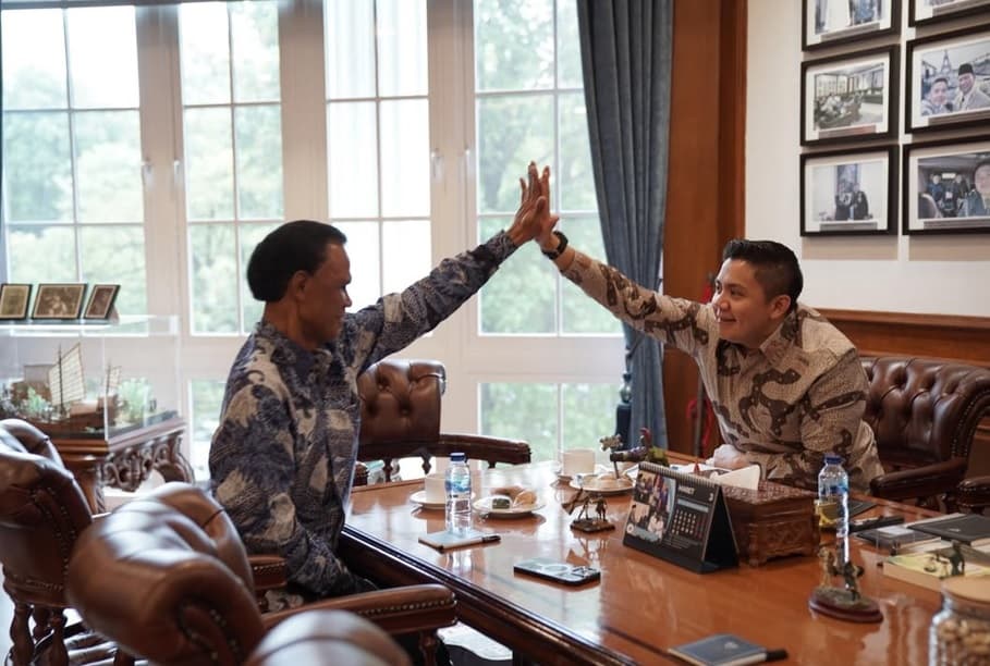 Seskab Teddy: Hercules Kawan Lama Saya,15 Tahun Lalu Bertemu Seskab Teddy: Hercules Kawan Lama Saya,15 Tahun Lalu Bertemu