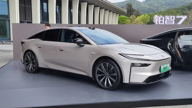 Spesifikasi Toyota bZ7, Mobil Listrik yang Raup Ribuan Pemesanan dalam 1 Jam! Spesifikasi Toyota bZ7, Mobil Listrik yang Raup Ribuan Pemesanan dalam 1 Jam!