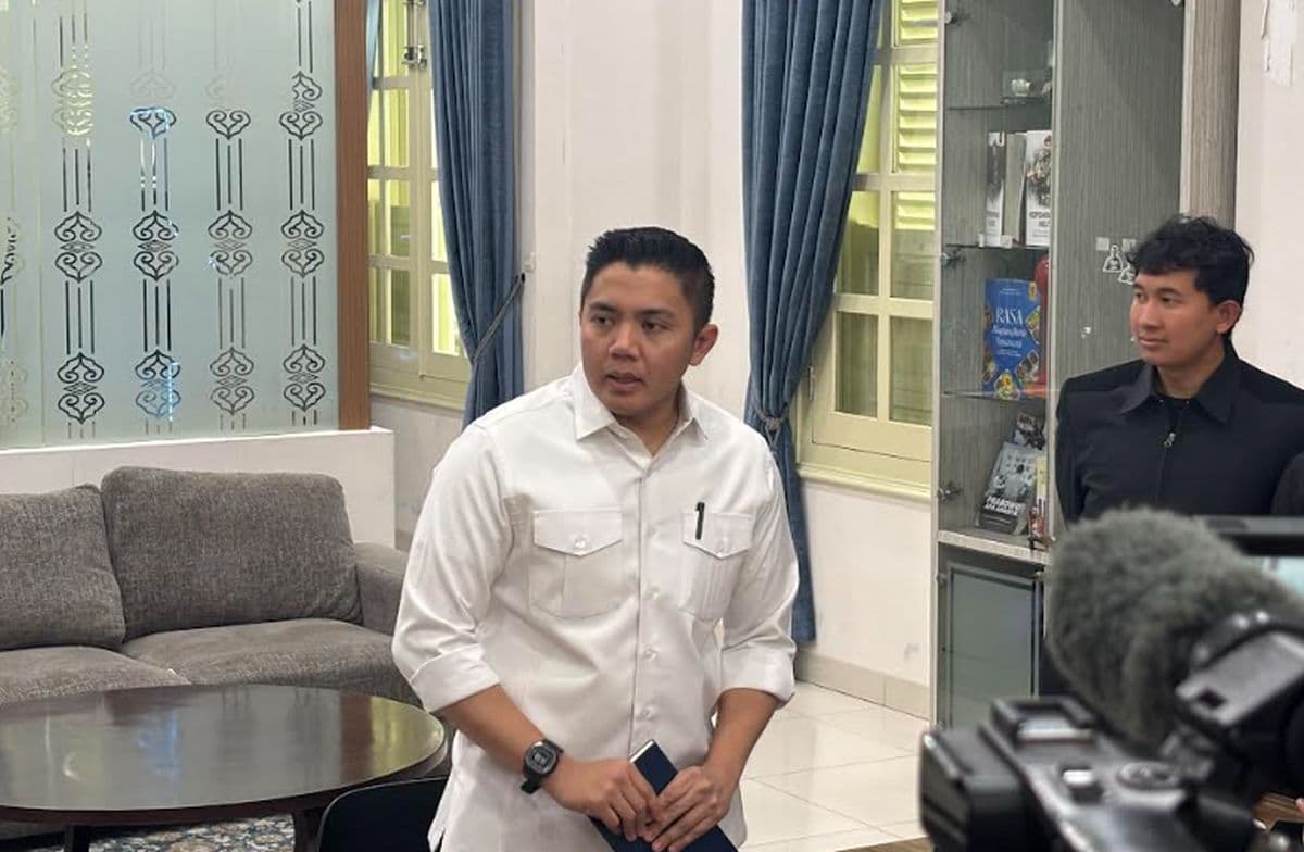Istana Gelar Raker, Seskab Teddy: Seluruh Menteri hingga Dirut BUMN Hadir Istana Gelar Raker, Seskab Teddy: Seluruh Menteri hingga Dirut BUMN Hadir