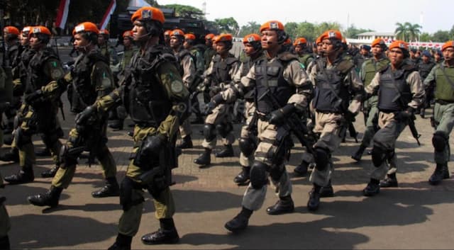 Bertaruh Nyawa! Prajurit Elite TNI AU Selamatkan Rekannya dari Pembantaian saat Operasi Tempur Bertaruh Nyawa! Prajurit Elite TNI AU Selamatkan Rekannya dari Pembantaian saat Operasi Tempur