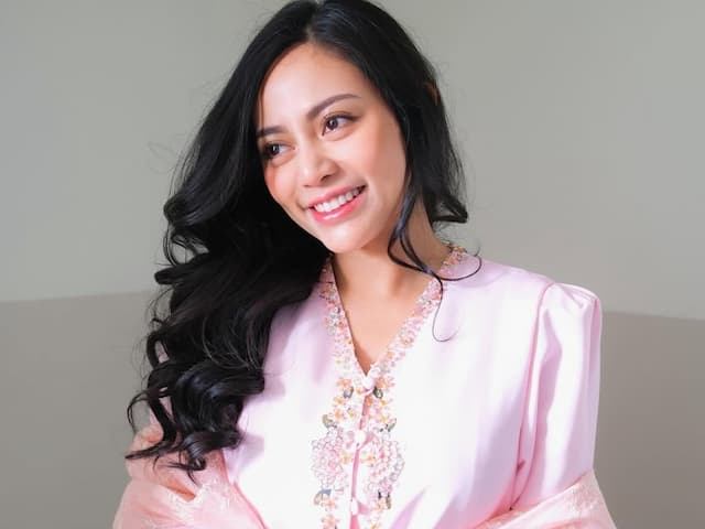 Ini Pendidikan Rachel Vennya, Lulusan LSPR yang Lagi Konflik dengan Okin Ini Pendidikan Rachel Vennya, Lulusan LSPR yang Lagi Konflik dengan Okin