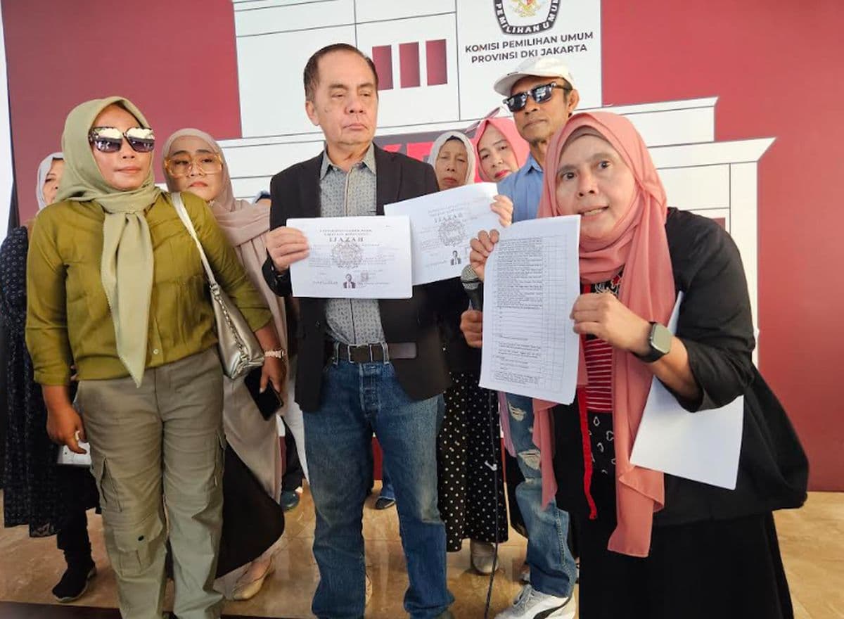 Bonjowi Ungkap 4 Dokumen Krusial Tak Diserahkan KPU DKI, Termasuk Ijazah SD hingga SMA Jokowi Bonjowi Ungkap 4 Dokumen Krusial Tak Diserahkan KPU DKI, Termasuk Ijazah SD hingga SMA Jokowi