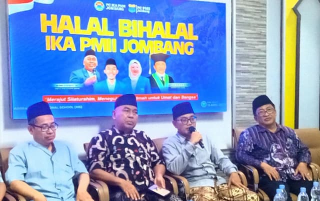 Cucu Pendiri NU Bikin Heboh saat Halal Bihalal IKA PMII Jombang Cucu Pendiri NU Bikin Heboh saat Halal Bihalal IKA PMII Jombang