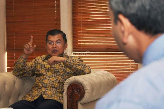 Dilaporkan ke Polisi Imbas Ceramah di UGM, Jusuf Kalla Disebut Siap Dialog jika Diperlukan Dilaporkan ke Polisi Imbas Ceramah di UGM, Jusuf Kalla Disebut Siap Dialog jika Diperlukan
